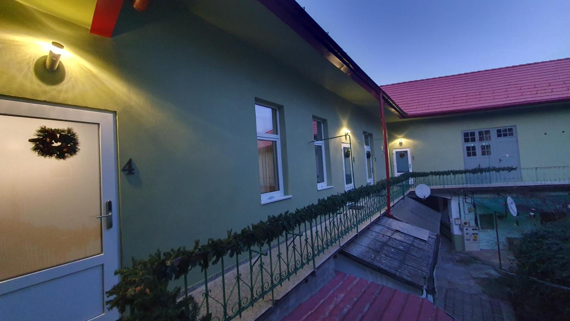 Casa Basarab Brasov Hotel Luaran gambar