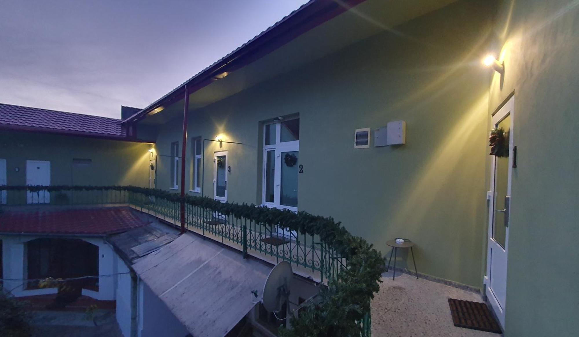 Casa Basarab Brasov Hotel Luaran gambar